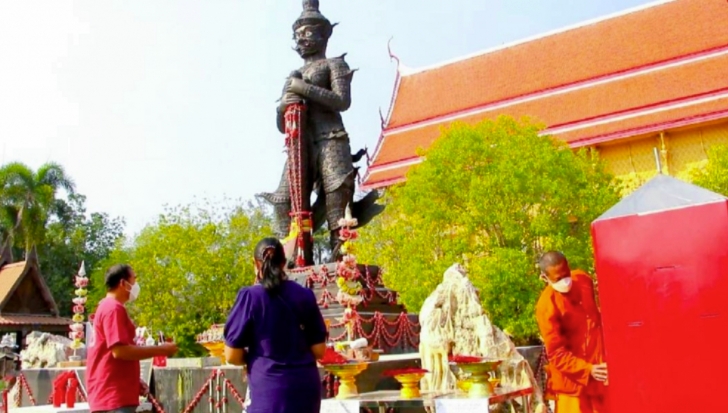 ท้าวเวสสุวรรณ วัดพระศรีอารย์